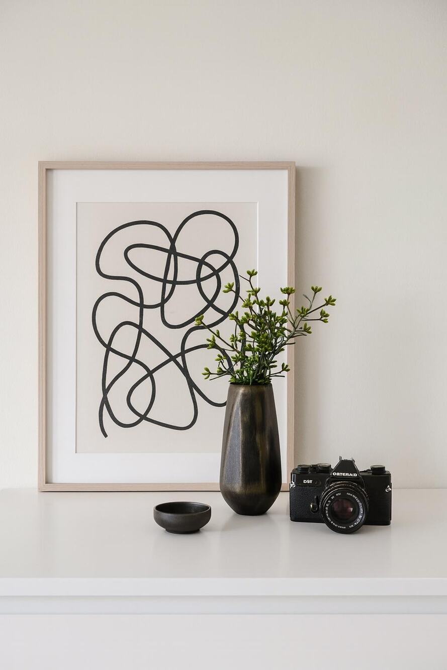 Black Ceramic Vase with Gold Accents – Rustic Modern Pottery Decor